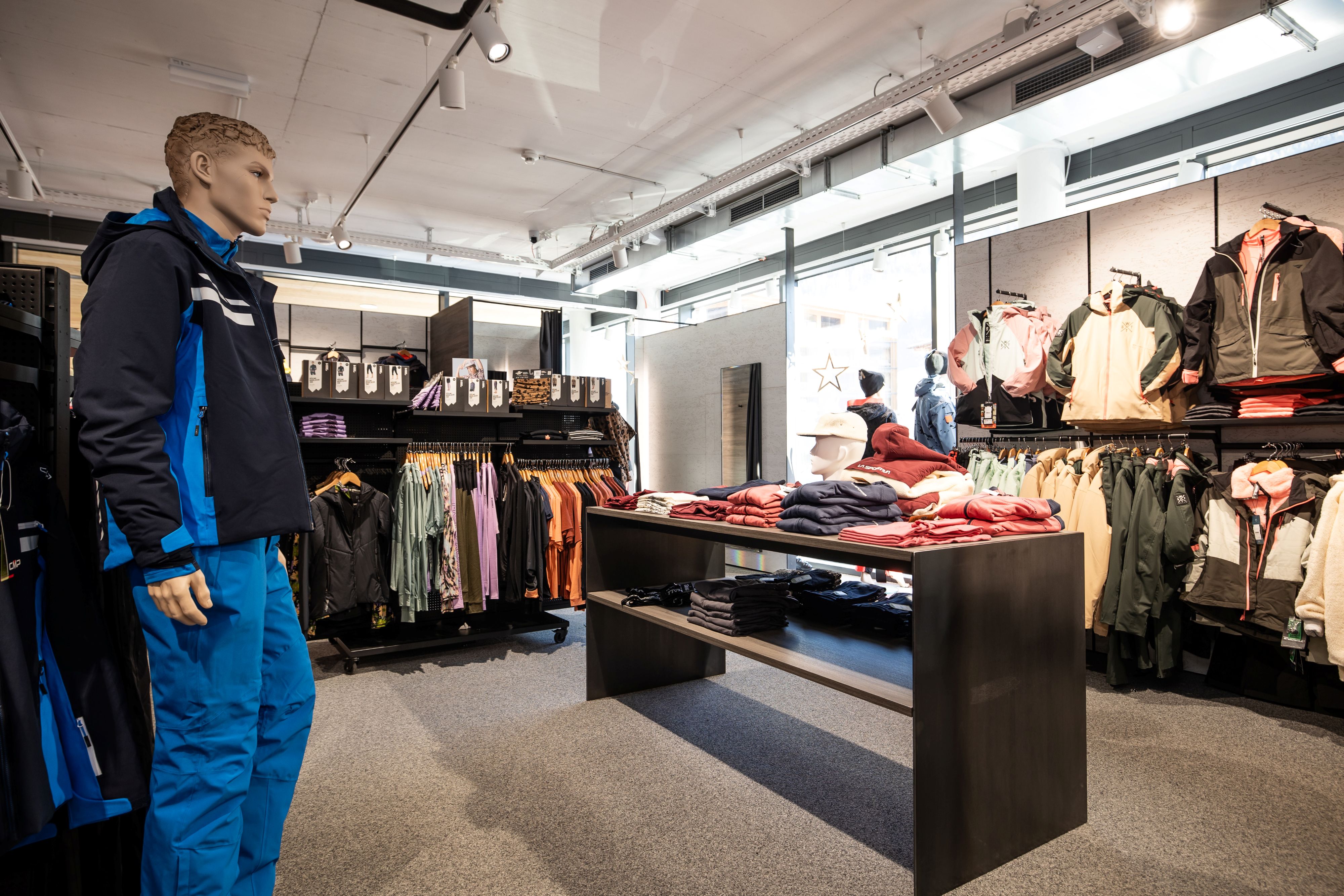 Perfekte Beratung beim Kauf deiner Wintersportausrüstung bei Schuh-Sport Kendlbacher Großarl